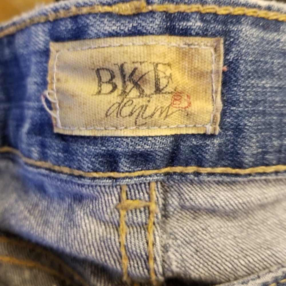 Jeans - Picture 3 of 4
